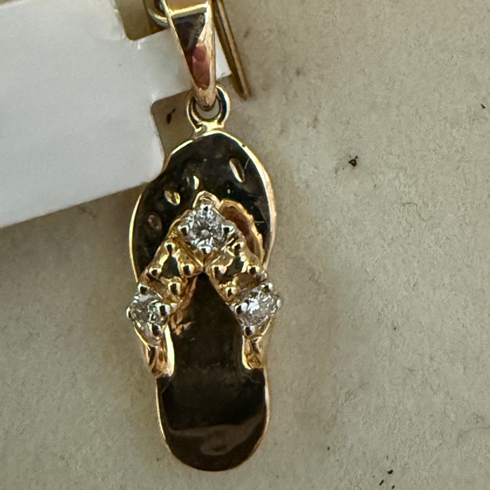 Gold Flip Flop Pendant